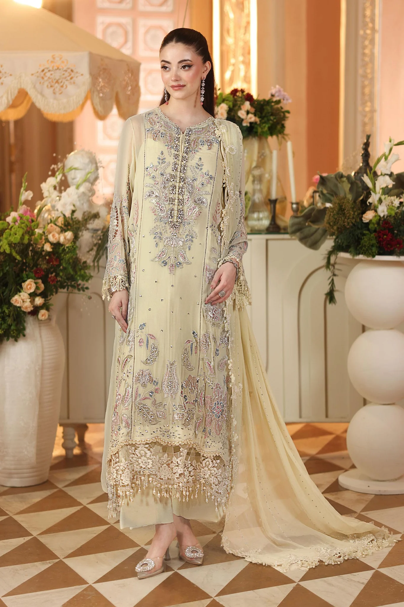 Ladies Pakistani Clothes